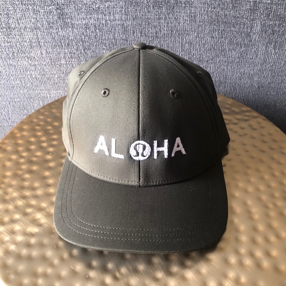 NWT Lululemon ALOHA Hat
